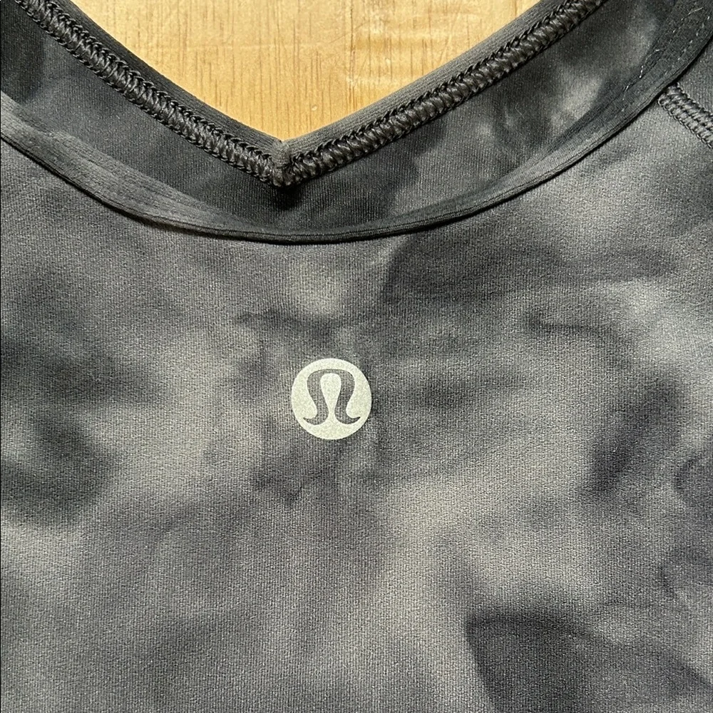 Lululemon Tie-Dye Crop Top - Picture 3 of 5